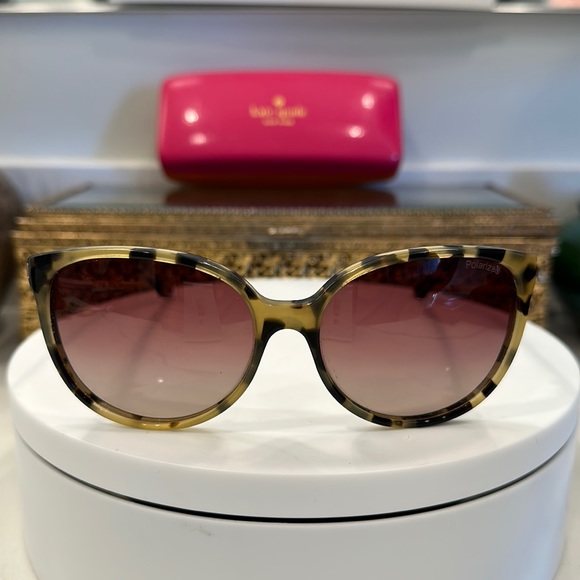 Vintage kate spade ♠️ Polarized Tortoiseshell Cat-eye Sunglasses & ks Hard Case main image 5